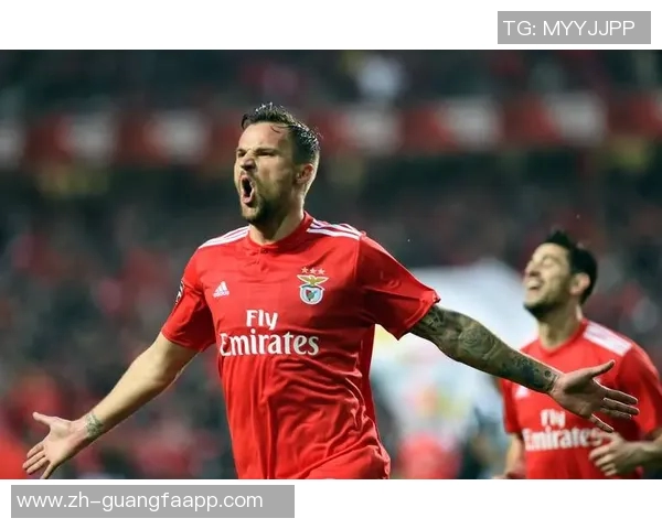 德媒报道本菲卡多名球员感染病毒但仍需满足人数要求才能推迟比赛